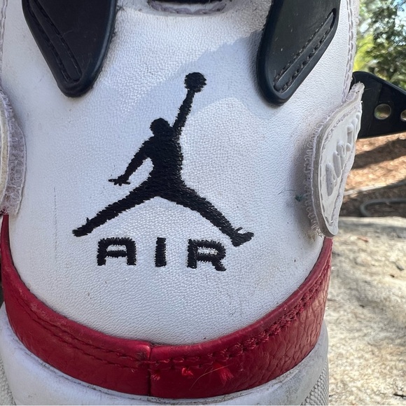Jordan 6 Rings - Picture 5 of 8